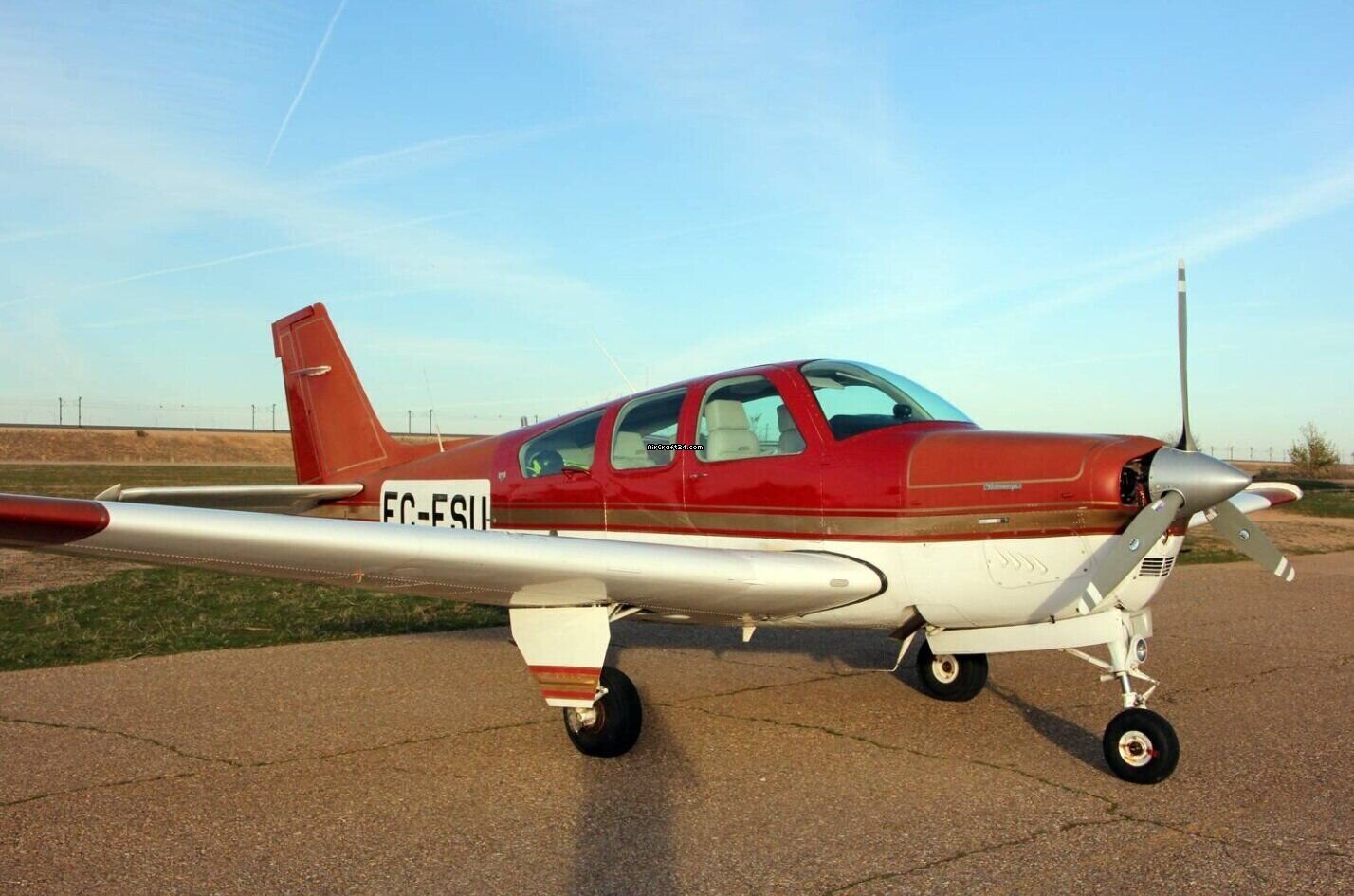 Beechcraft Beech 33 Bonanza F33A G5