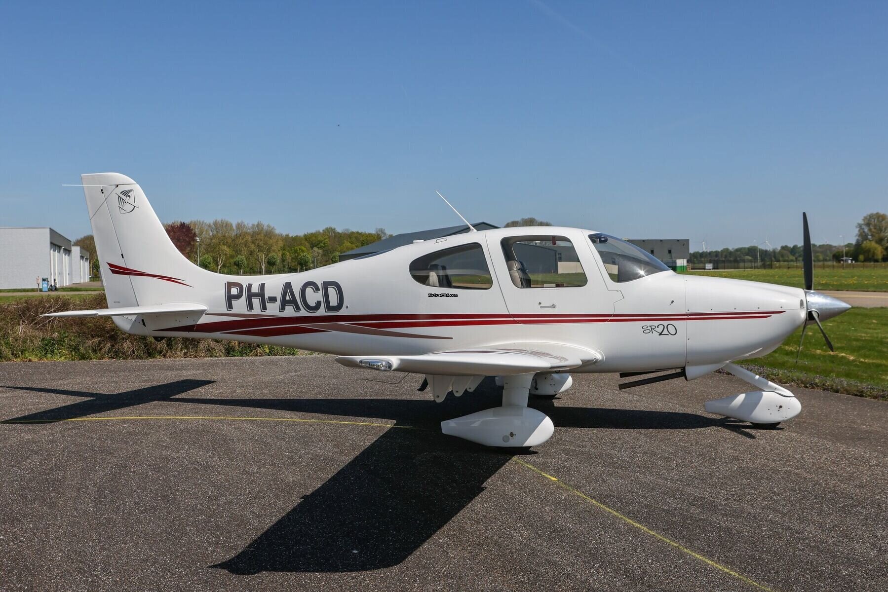 Cirrus SR20 G1