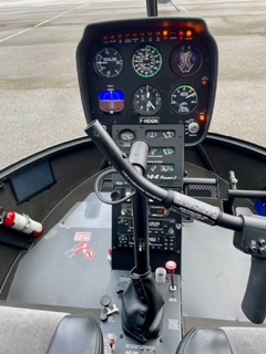 R44 intérieur 2